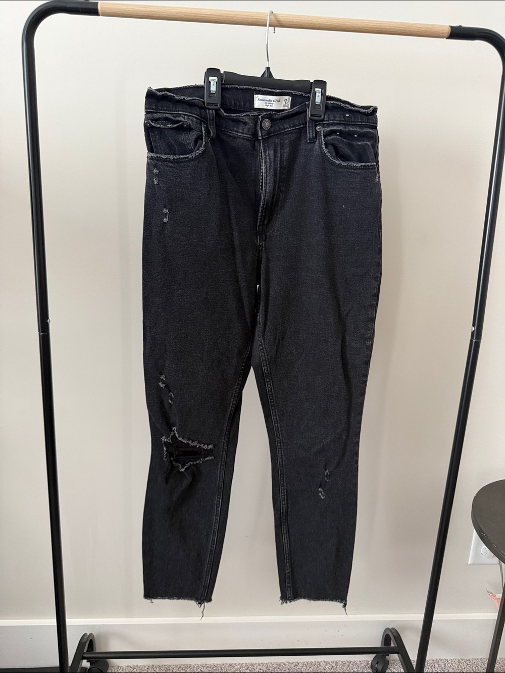 Abercrombie women’s skinny high rise Black Distressed Jeans